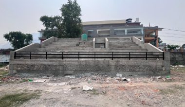 तीस लाखको लागतमा बिपी मैदानमा प्यारापिट निर्माण