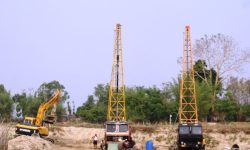 कञ्चनपुरको वनहरा नदीमा पक्की पुल निर्माण हुँदै