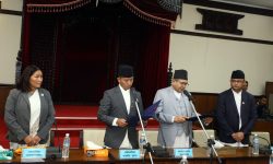 सांसद नेम्वाङले लिए शपथ