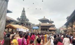 बिहानदेखि देशभरका श्रीकृष्णमन्दिरमा भक्तजनको भीड