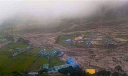 थामेगाउँमा आएको आकस्मिक बाढीमा फसेका ७ जनाको उद्धार