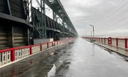 कोशी ब्यारेजको पुलबाट सम्पूर्ण आवतजावत बन्द