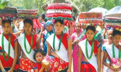 थारू समुदायको अटवारी पर्वः दिदीबहिनीका लागि व्रत लिएर मनाइँदै