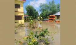 बाढीपहिरो पीडित आफन्तकहाँ आश्रय लिएर दसैँ मनाउँदै