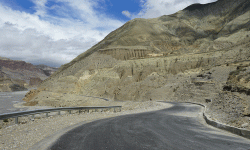 कालीगण्डकी करीडोर : जोमसोम–कागबेनी खण्डमा कालोपत्र