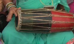 घन्किनै छाडे तीजमा मादल