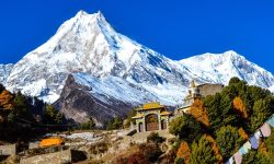 मनास्लु क्षेत्र पुग्ने पर्यटकबाट गाउँपालिकाले पदयात्रा शुल्क उठाउने