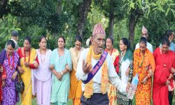 पचपन्न वर्षदेखि सुदूरमा देउडा खेलाउँदै रामदत्त जोशी