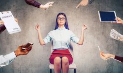 अफिसको कल वा इमेलको जवाफ नदिने अधिकार कुन–कुन देशमा छ ?