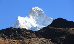कुम्भकर्ण हिमालमा फोहर सङ्कलन