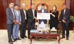 प्रधानमन्त्री दैवी प्रकोप उद्धार कोषमा प्रभु महालक्ष्मी लाइफको २५ लाख सहयोग