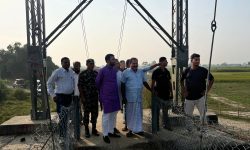 खानेपानीमन्त्री यादवद्वारा भेडाहा खोला बाढी प्रभावित क्षेत्रको निरीक्षण