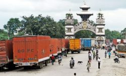 वीरगञ्ज भन्सारमा छ वर्षदेखि १८५ मालवाहक कन्टेनर अलपत्र