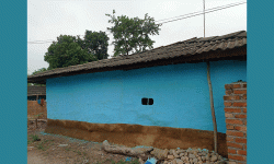 दीपावली र छठ पर्वका लागि घर लिपपोत गरिँदै