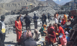 पवित्र तीर्थस्थल कागबेनीमा पितृतर्पण गर्नेको घुइँचो