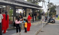 कुश्मामा पर्यटकको घुइँचो