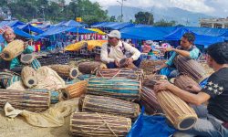 सङ्खुवासभामा मादलको व्यापार घट्दो