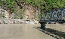 रामेछाप र सिन्धुली जोड्ने नौवटा पुलमा क्षति