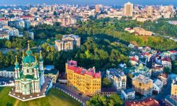 युक्रेनको जनसङ्ख्या तीव्र गतिमा घट्दै