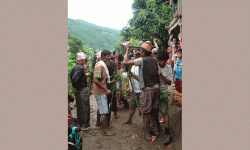 पितृका सम्झनामा माझी समुदायले पितरा पर्व मनाउँदै