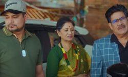 भुवनले आफ्नो वुवा आमाको सम्झनामा बाबा आमा ल्याए