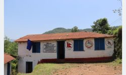 विद्यार्थी घटेपछि बागलुङका दश विद्यालय बन्द