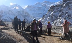 कञ्चनजङ्घा क्षेत्रमा पर्यटकको ताँती