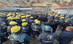 निजीकरणको विरोधमा टर्कीको खानीमा करिब ५०० श्रमिकले गरे विरोध