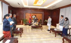 प्रधानमन्त्रीसमक्ष प्रमुख सूचनाआयुक्तको शपथ