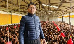 कुखुरा पालेर मासिक एक लाख पचास हजार बचत