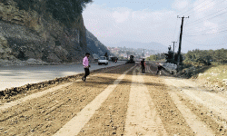 हरिचोक–याम्दी सडक स्तरोन्नतिको काम तीव्र