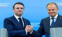 म्याक्रोन र टस्कबीच युक्रेनमा विदेशी शान्ति सैनिकहरूको विचारबारे छलफल