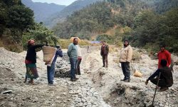 पातिचौर-बाजुङ-लेसपार-नागी सडक स्तरोन्नति