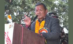 ‘गठबन्धन सरकार ढल्छ कि भन्ने भ्रममा नपर्नू’