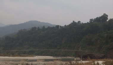 लम्सुवघाटमा झोलुङ्गे पुल निर्माण