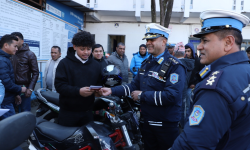 हराएका ३३ वटा दुई पाङग्रे सवारी साधन ट्राफिक प्रहरीद्वारा खोजतलास गरी धनीलाई हस्तान्तरण