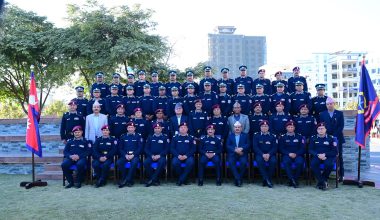 २८ प्रहरी अधिकृत दर्ज्यानी चिन्हद्वारा सुशोभित