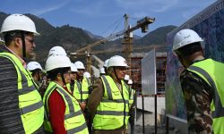 राष्ट्रपतिद्वारा द्रुतमार्गको निरीक्षण