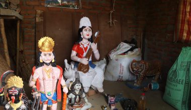 विदेशबाट फर्केपछि मूर्ति बनाउन सिकेका ‘चित्रप्रसाद’