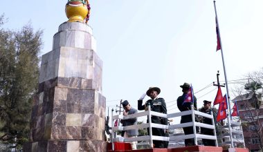 प्रधानमन्त्रीबाट सहिद स्मारक र सहिदगेटमा पुष्पहार अर्पण