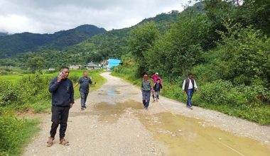 अठार वर्षपछि सडक कालोपत्र गरिँदै