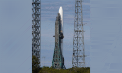 काउन्टडाउनको अन्तिम मिनेटमा जेफ बेजोसको विशाल नयाँ रकेटको पहिलो प्रक्षेपण रद्द