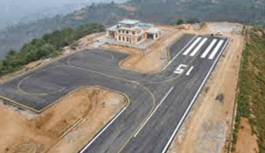 एक महिनादेखि हवाई सेवा बन्द, यात्रुलाई समस्या