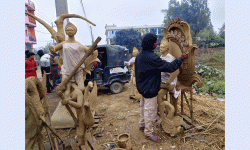 सरस्वती पूजाका लागि धमाधम मूर्ति बनाउँदै