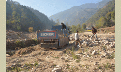 बाढीको वितण्डापछि जुर्मुराउँदै बेथानचोकका किसान