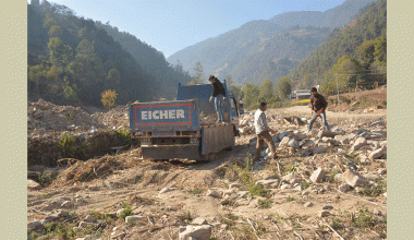 बाढीको वितण्डापछि जुर्मुराउँदै बेथानचोकका किसान