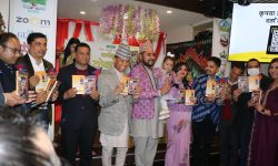 टोकियोमा कविता सङ्ग्रह ‘देउता बनाउने कारखाना’को लोकार्पण