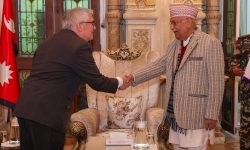 प्रधानमन्त्रीसँग इजरायलका राजदूतको शिष्टाचार भेट