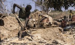 अफ्रिकी सुन खनिकको व्यथा