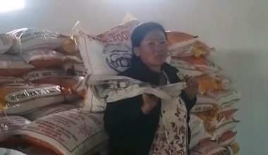 खाद्य गोदामबाट चामल वितरण सुरु